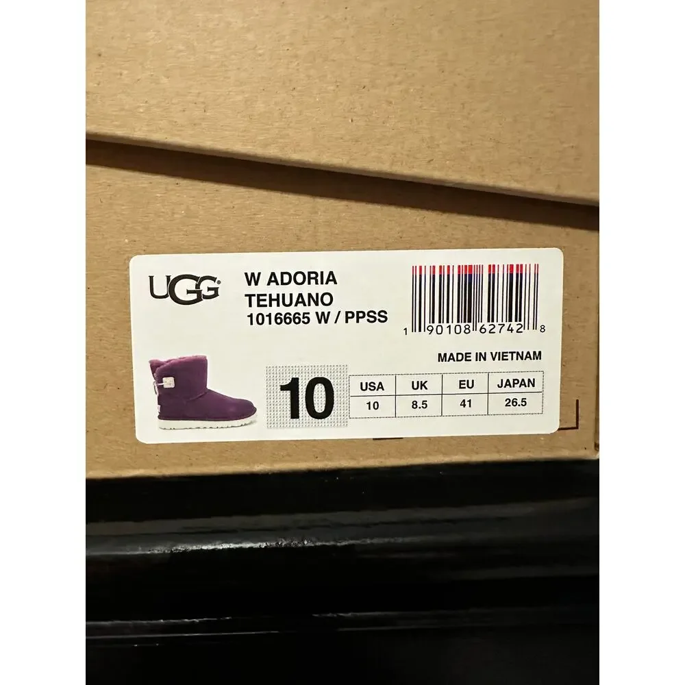 UGG PREOWNED EXCELLENT CONDITION - Purple suede boots lined